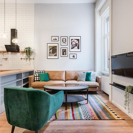 Aradi Chic Apartment Budapest Bagian luar foto